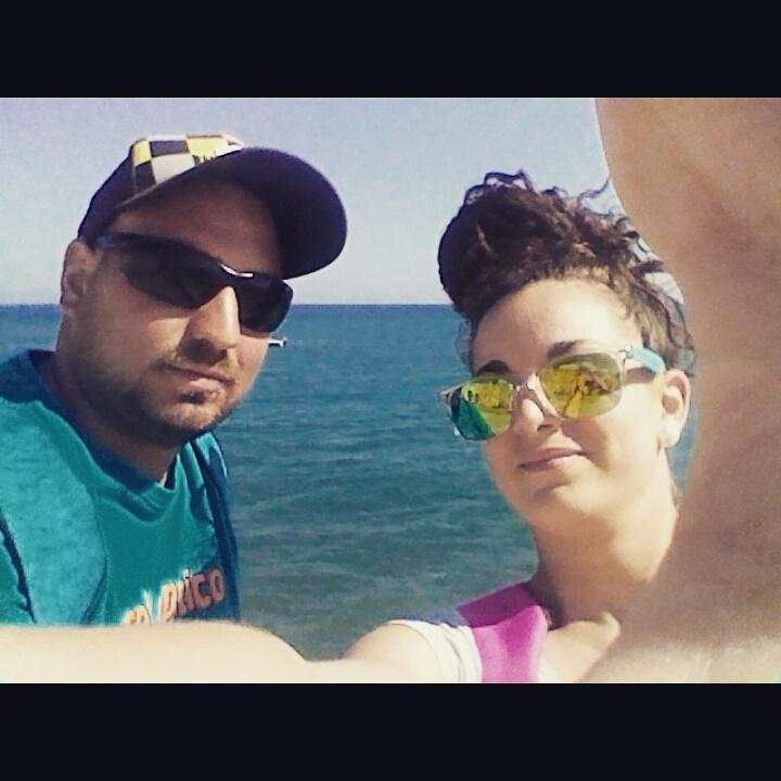 AnabelCM15's tweet photo. Buen diita de playita con mi gordo @rubillo_mc ✌🌅🐬⛵🚢☀🐠🌴🍻🍧😍❤💏👌te amoo mi amor http://t.co/y3mfWwoMcz