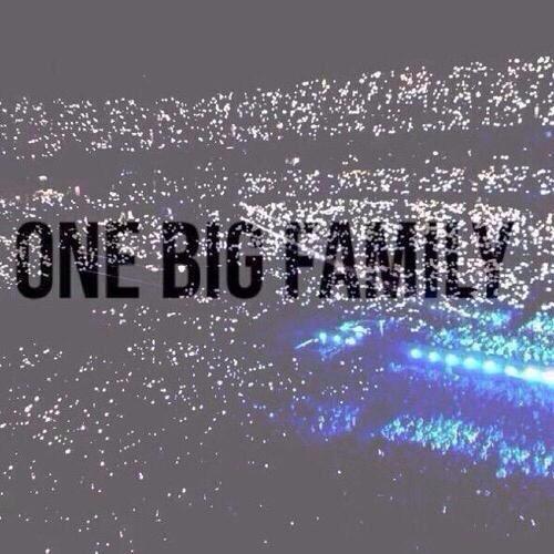 7OCworldwide's tweet photo. MAY 17, 2015

•ANOTHER DAY THAT:
-WE WILL FOREVER REMEMBER 
-WE MADE THE BOYS PROUD
-WE MADE HISTORY 

#NoControlDay http://t.co/RHRNJo5vqt