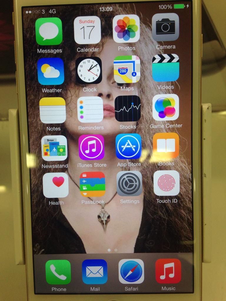 beckyclarelewis's tweet photo. I may have just changed the wallpapers on a couple of phones in the shop to @LanaParrilla &amp; Helena Bonham Carter... http://t.co/wHB56BSCqK