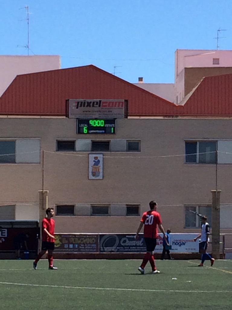 pepehg81's tweet photo. @Miguel_BM13 @Victor_MayVlc @Ernestostoke15 @Dotero10 ayudand en el ascenso Amat B💪🔴⚫️suma y sigue!!Enorme @javihg90 http://t.co/H8Yb6KqHEa