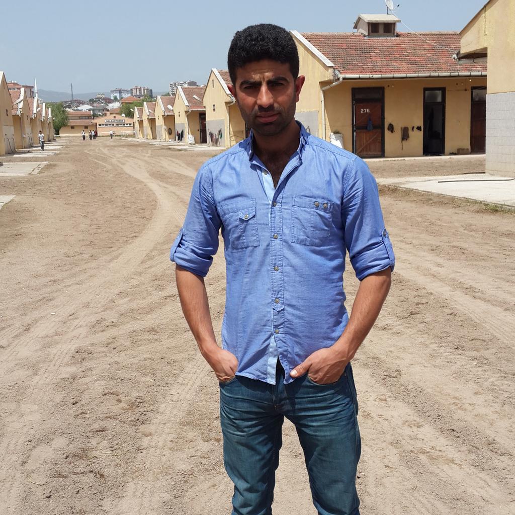 kat_semih's tweet photo. http://t.co/HeqEjsGo0s