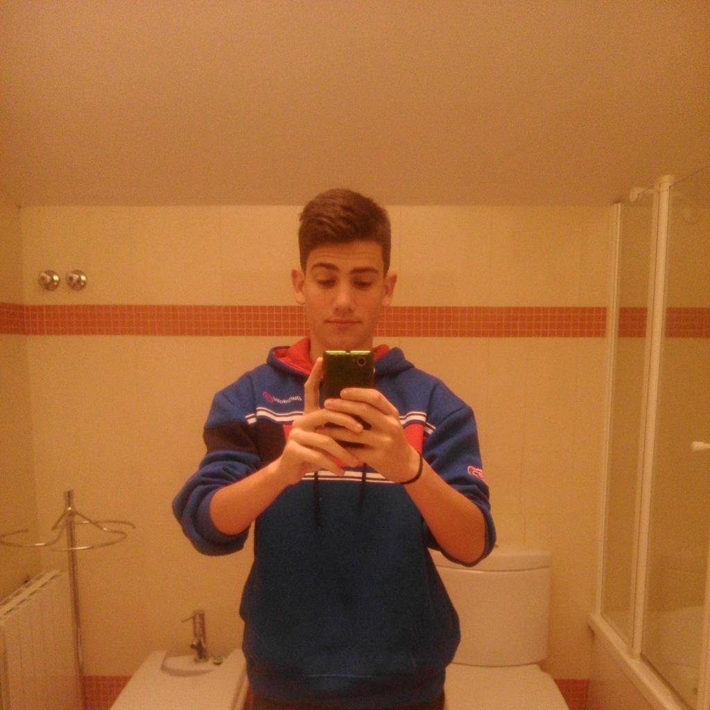 remonpadel's tweet photo. Nominado por @Pwoteksyon_ http://t.co/7dgkScnU4w