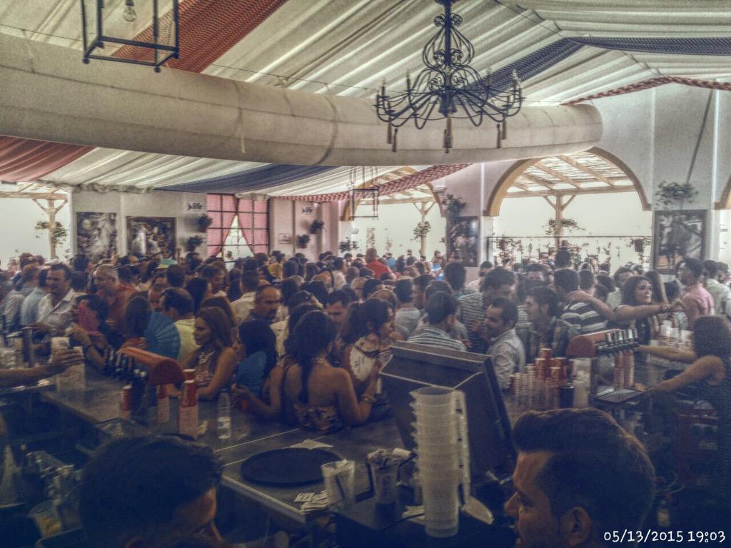 CasetaCasino's tweet photo. Si aun te quedan ganas de feria...te esperamos para almorzar y tomar unas copitas esta tarde con la mejor música! http://t.co/PECD4ApVcd