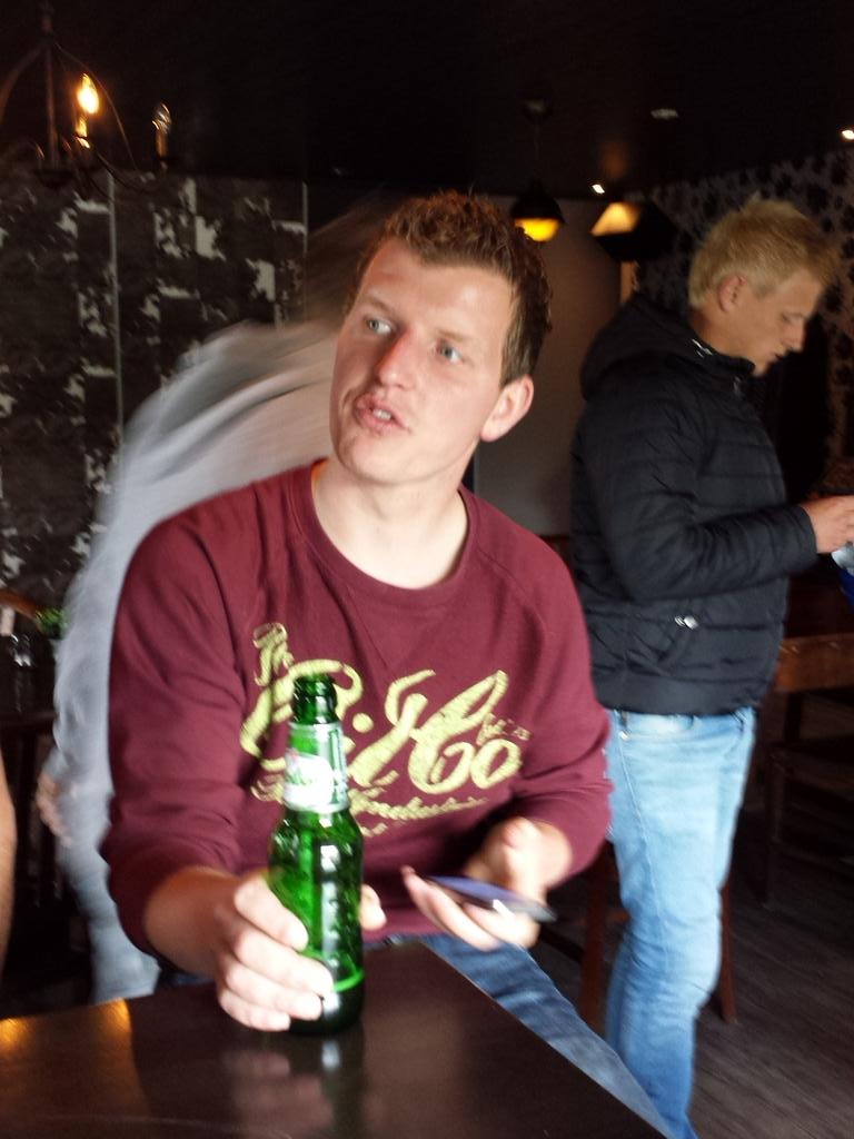 VVManderveen2's tweet photo. Stefan Pieterson besloot zijn carriere bij vvManderveen met een assist. Hij gaat afbouwen bij @SvVasse. #schade http://t.co/R4rsC6RD4E