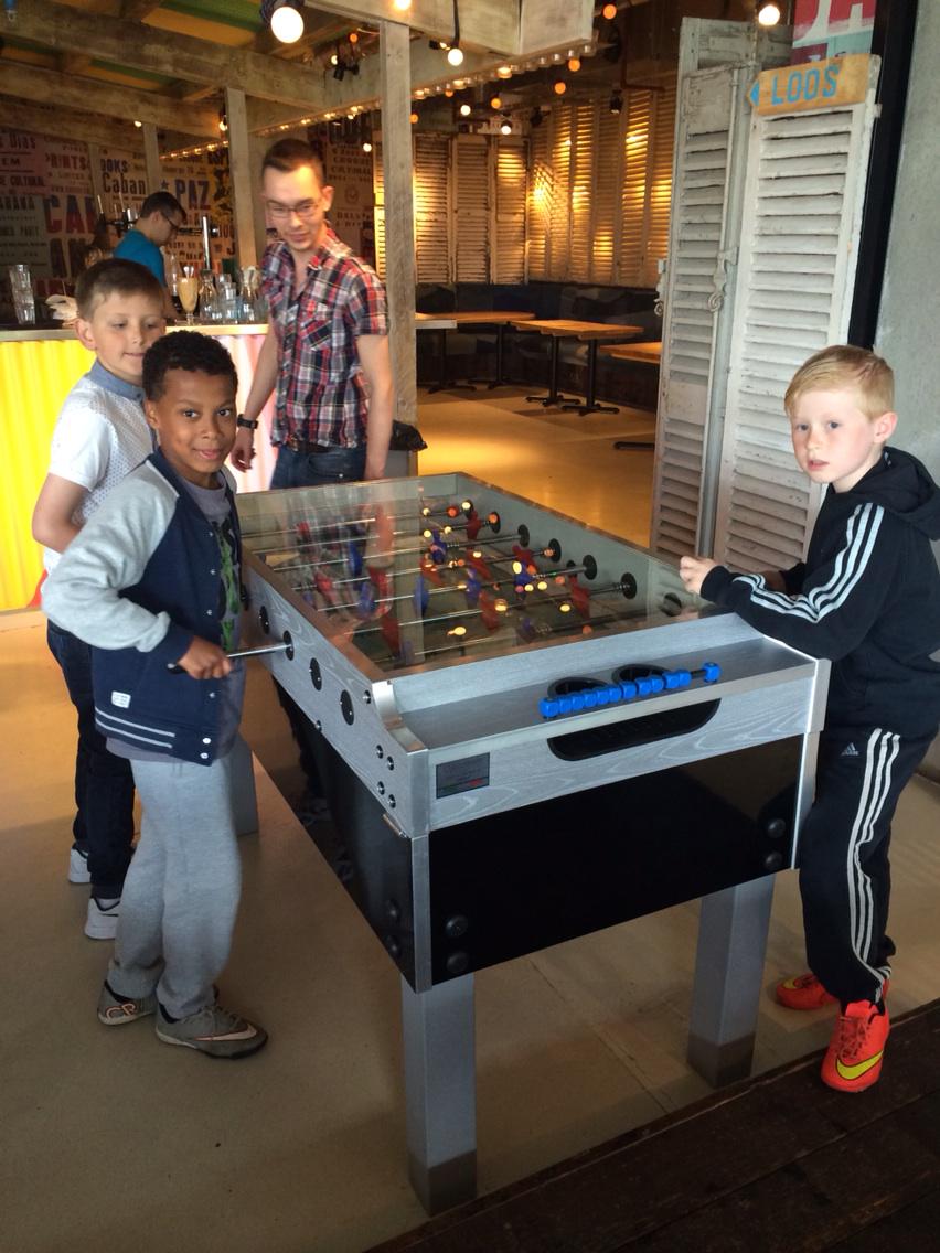 Anna1versen's tweet photo. Warming up for the football #Wembley #funtimes http://t.co/pYWuwmrrmh