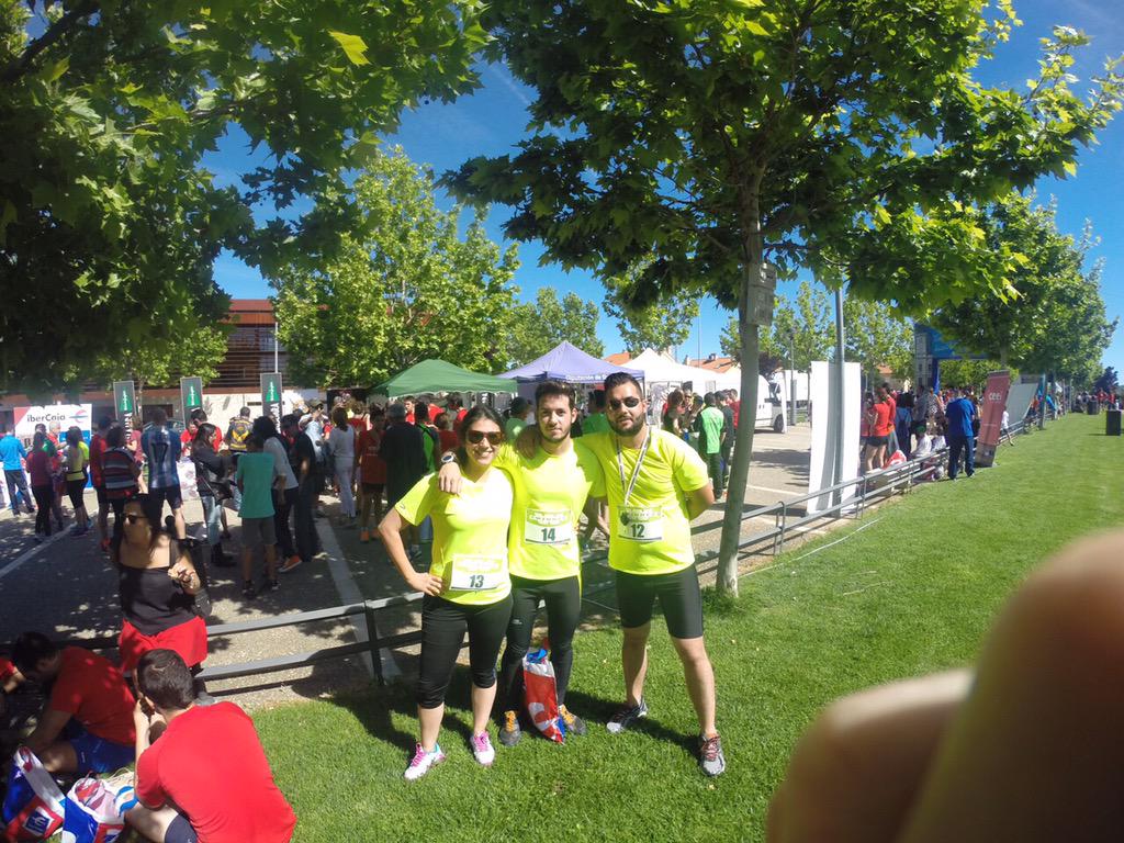 SergioMYubero's tweet photo. Buena carrera con @PaulaSobrino y @Albertote86 representando a @BlueClean_MS en la #CarreradelEmprendedor #BlueClean http://t.co/FFOhPILMYm