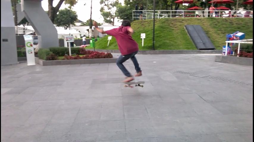 OgroGangsta's tweet photo. Full cab- style ass 💃😂👹🎥 http://t.co/bu7TdMsyZ1