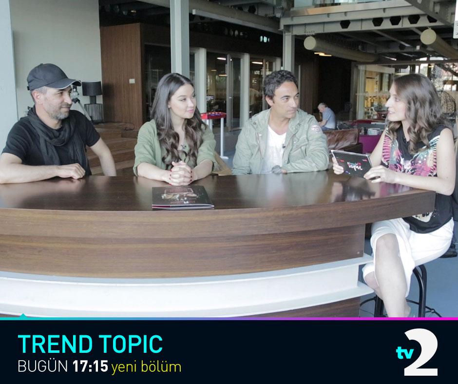 Kırmızının insan hayatındaki yansımalarını gösteren @KirmiziFilmi vizyona girdi, ekip ise #TrendTopic’e konuk oldu.