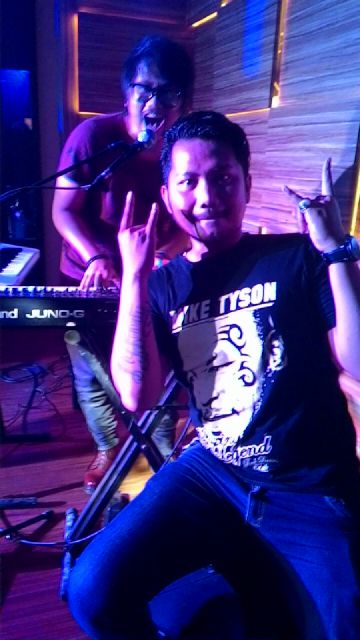 With <a href="/jejeprogres/">Juni TriBroto</a> yeaaaahhhh \m/