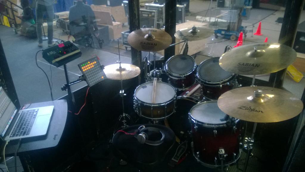 DougGreen94's tweet photo. Sunday morning setup... Ready to rock @iamThriveChurch http://t.co/xaHXFj9LJg