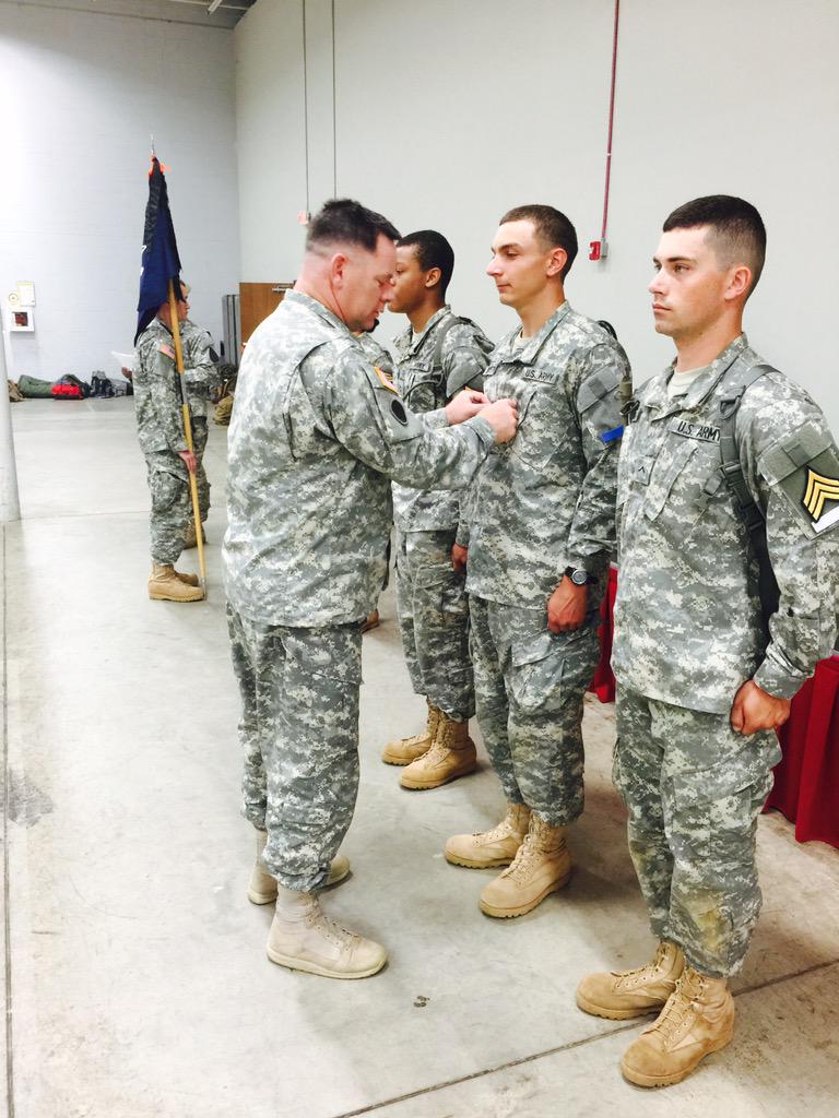 Smiley_SSG's tweet photo. Promotions are always fun.  Reward those who do a great job for us.  @JackKruszka @MAJMorris78 @SCArmyGuard #AcoDet3 http://t.co/zzAGIzfrGp