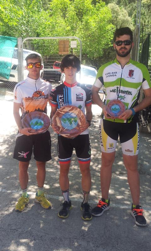 CazorlaBikeTeam's tweet photo. Doble podium para @CazorlaBikeTeam con victoria de
Raquel Oliver 1º elite y Mario Vilchez 1º junior. Enhorabuena ! http://t.co/dXKFv56vRd