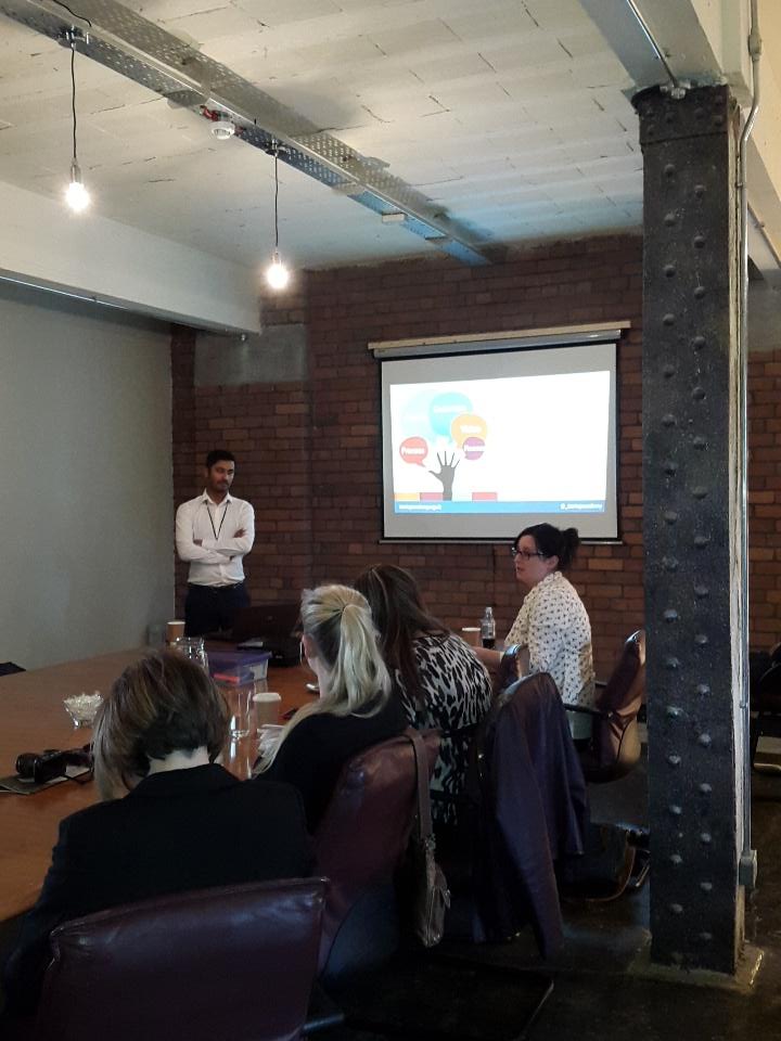 joesbloggers's tweet image. Second half of the Hiscox entrepreneurial workshop @HiscoxUK @_startupacademy #hiscoxbiz