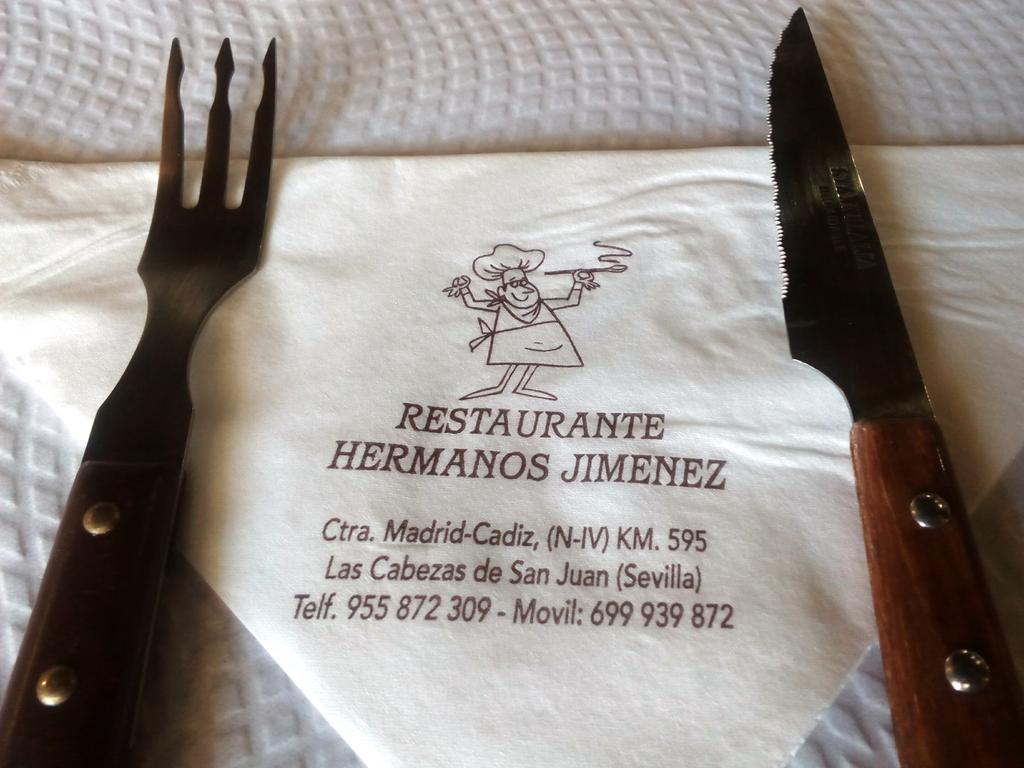 GourmetdSevilla's tweet photo. Empieza el Show
Restaurante Hermanos Jimenez
http://t.co/1sE6tGVxB2-Cádiz,(N-IV) KM.595
#LasCabezasdeSanJuan
#Sevilla http://t.co/WQIoDBR25q