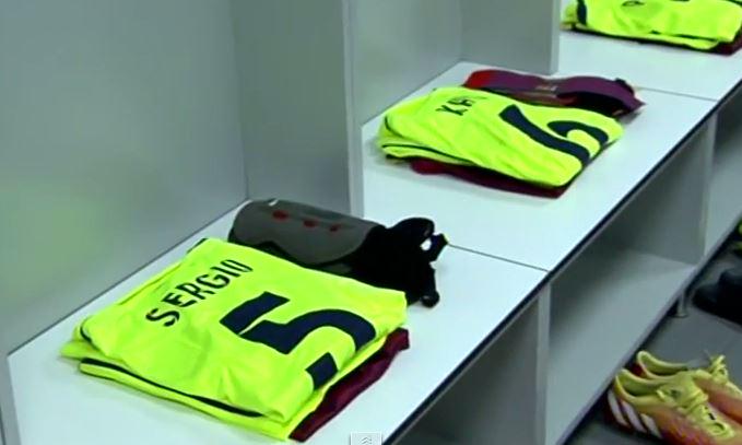 FCBarcelona_es's tweet photo. [VÍDEO] Así se encontrarán el vestuario del Vicente Calderón los jugadores http://t.co/d2MIlhe3Fh  #AtletiFCB http://t.co/iMjumHrakP