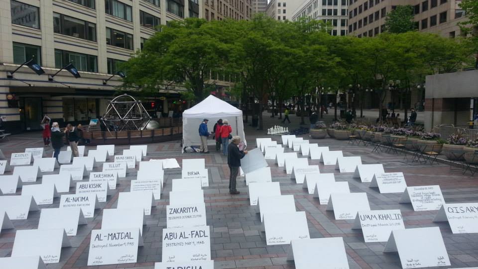AbbsWinston's tweet photo. In downtown Seattle, Washington 

#VivaPalestine
#FreePalestine http://t.co/6BIa9eNG6j