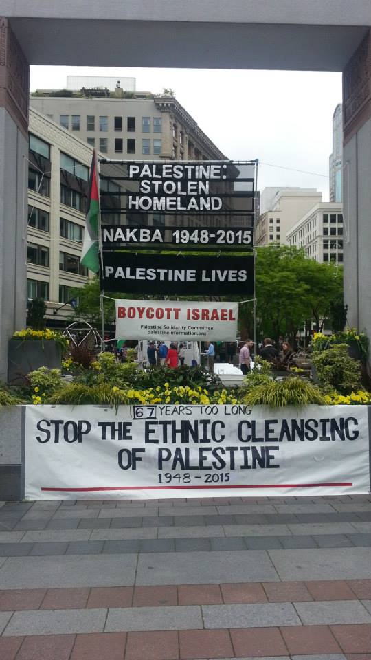AbbsWinston's tweet photo. In downtown Seattle, Washington 

#VivaPalestine
#FreePalestine http://t.co/6BIa9eNG6j