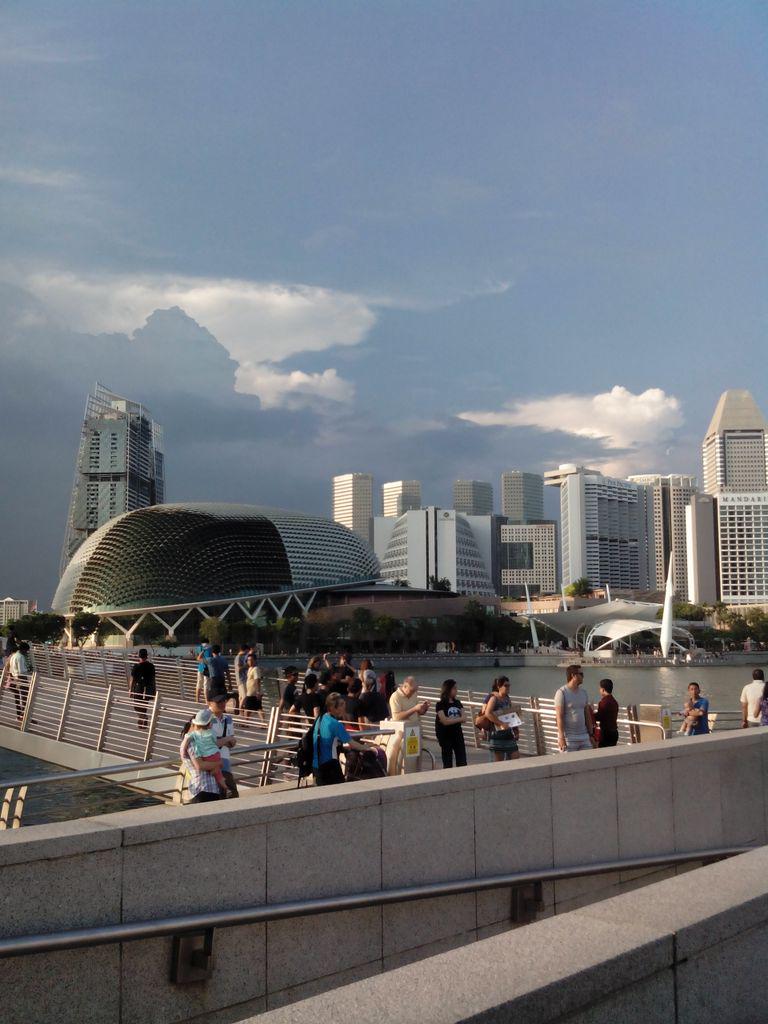 putra_bulle's tweet photo. Singapore http://t.co/4RWZMGDaKr