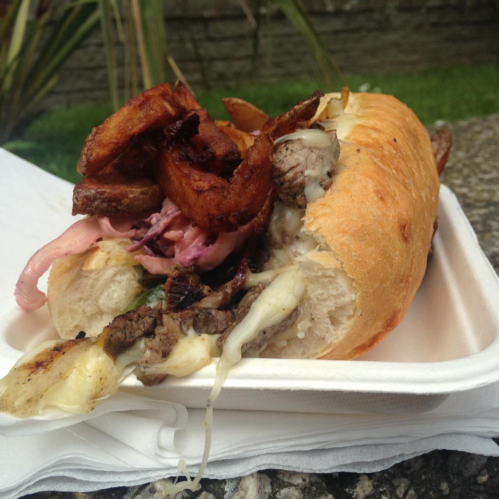 huwxj's tweet photo. Lunch from @DansYankKitchen @Exetermarket - Philly Cheese Steak - Tasty! Good Choice! http://t.co/f7fqDKNHTX