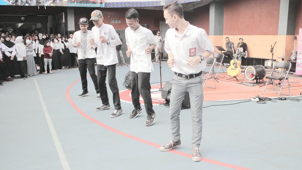 ALMOSH SHUFFLE CREW tweet media