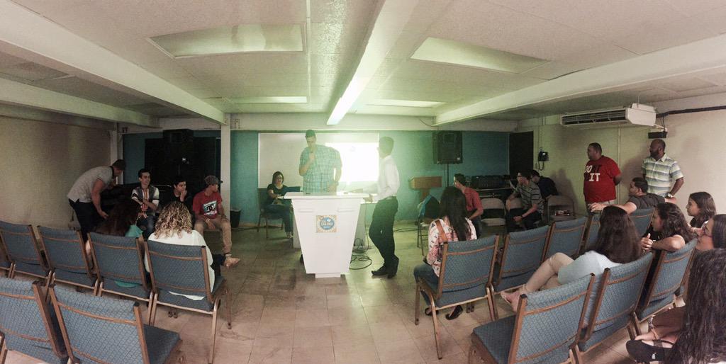ministeriored's tweet photo. ¡Comenzamos! #REDBC http://t.co/VAuritdGC8