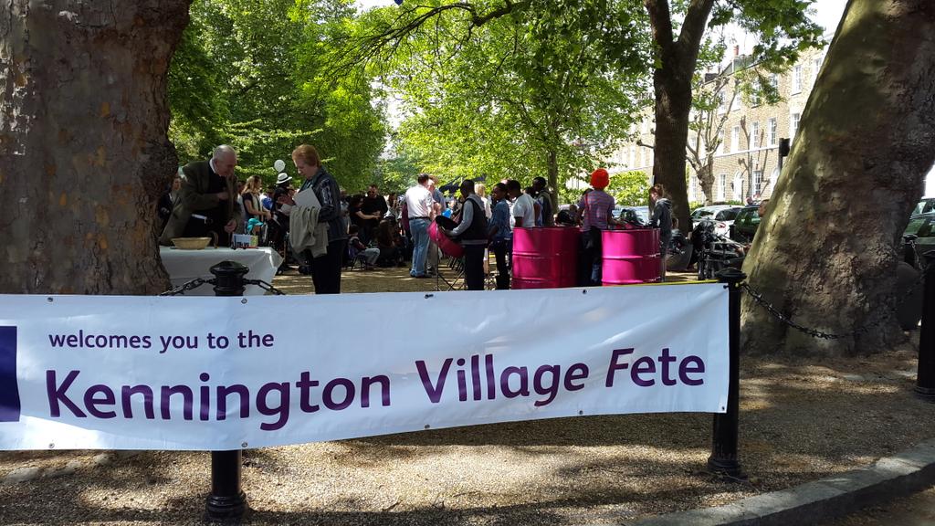 PlanAbby's tweet image. So much fun @ #Kennington Fête @CleaverSquare! Joined @KenParkFriends, bought @BeeUrbanLondon honey, ate @TheKTLondon