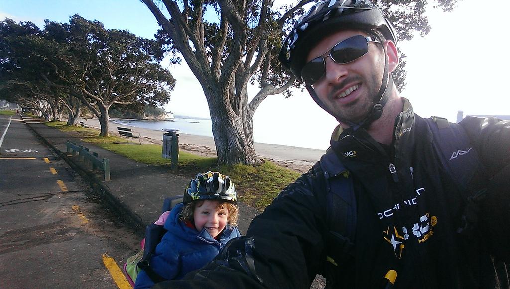 _complexCIT's tweet photo. Off #quaxing for weekend groceries in #Auckland. Shame no bike racks at Hauraki countdown... http://t.co/IuYjLPccIk
