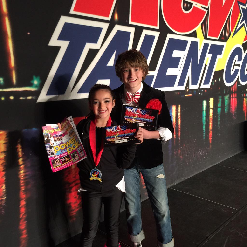 LoLa0212's tweet photo. Congratulations amazing kids!! Hard work pays off!! Great kids ..3x we believe in our kids. Winners @mudpiesnpigtail http://t.co/GWoXBE9HJb