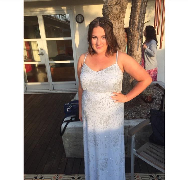 CaityKroneMedia's tweet photo. Most beautiful girl at prom, last night. Xx ❤️ http://t.co/CdTb7ZMu70