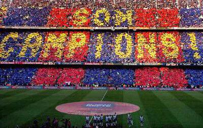shakira's tweet photo. Felicidades FCB por este titulo fruto del esfuerzo! Y a mi campeón 3 ligas hemos celebrado juntos y vamos por mas! :) http://t.co/8e07zmrNLM