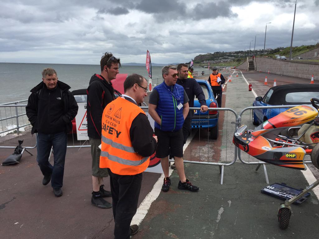 NWalesCarClub's tweet photo. Great day down at Prom Xtra #PromXtra15 doing the Autotest. It was a very busy afternoon. http://t.co/RbUzhkkT70