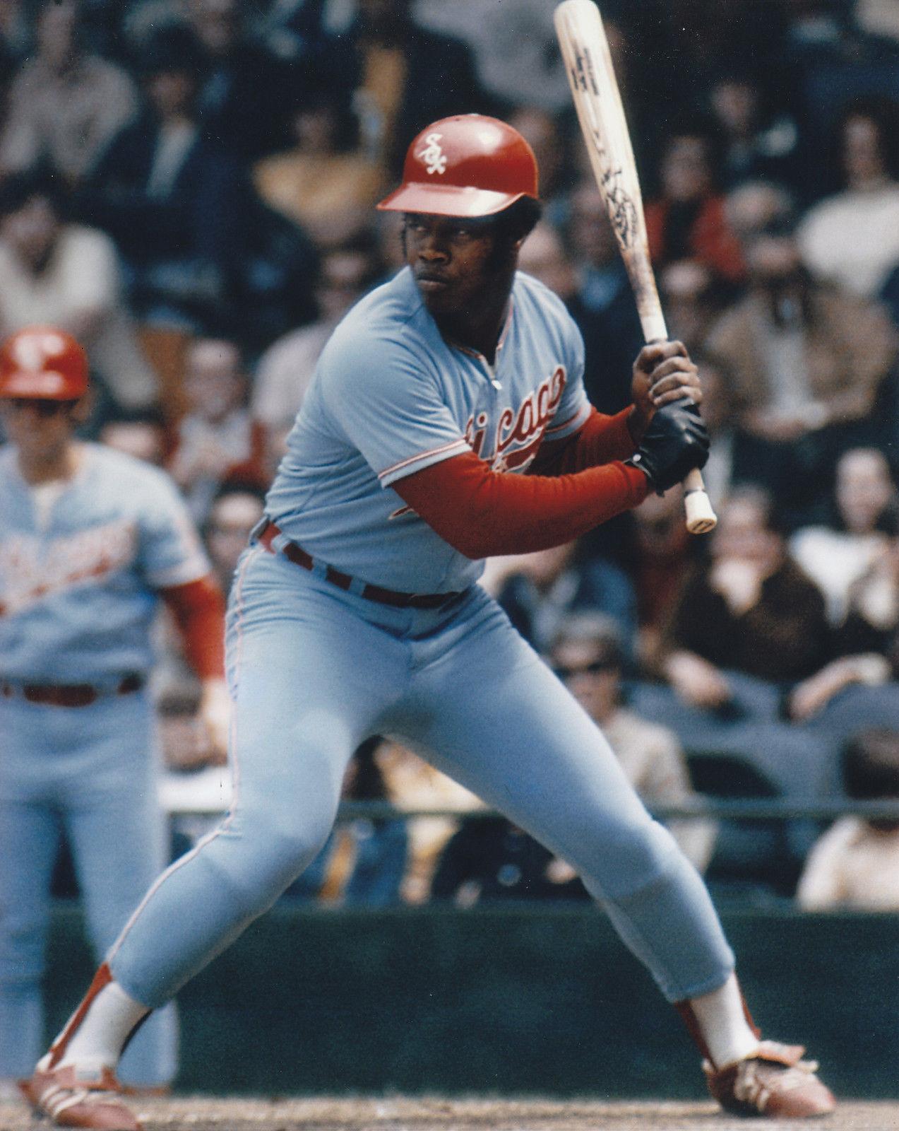 Happy 67th Birthday to former Carlos May! An OF/1B/DH 1968-1976, he hit .275 in 1002 G, 4164 PA & 3633 AB. 