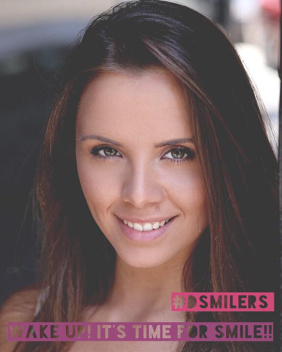 denisefaro's tweet photo. #Sveglia #despierten !!! Es tiempo de sonreír!! #Dsmilers http://t.co/CkuuOWsmr5