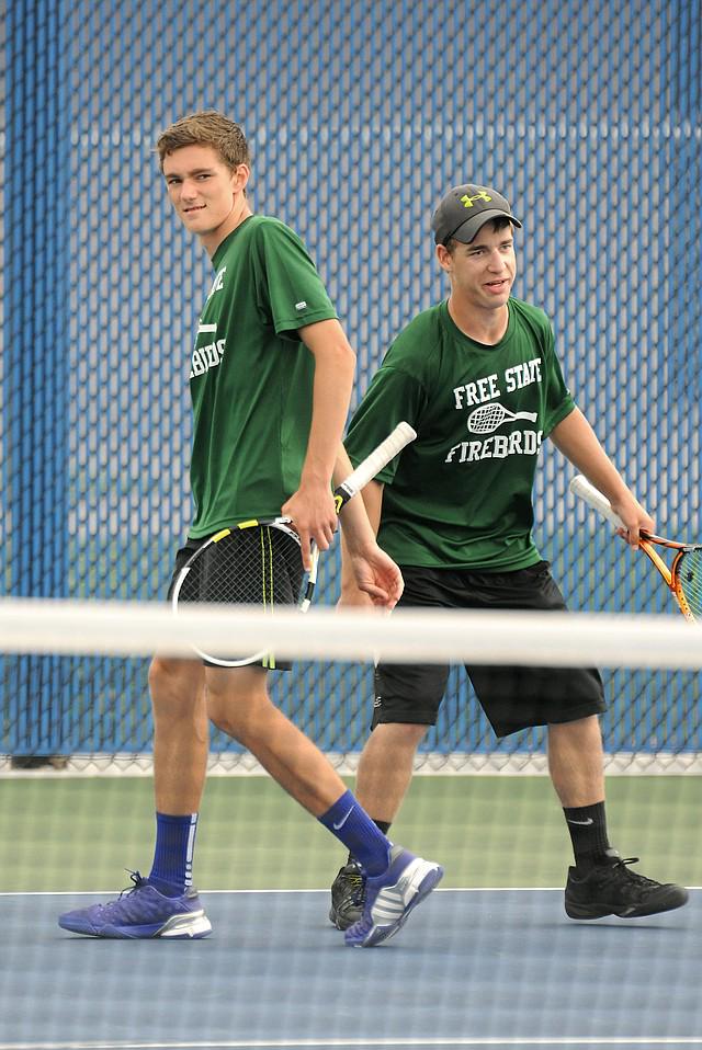 LJWpreps's tweet photo. Three city tennis players took 12th place at the boys state tournament. http://t.co/8ZMAGcpZqZ http://t.co/MccyXNY5eb