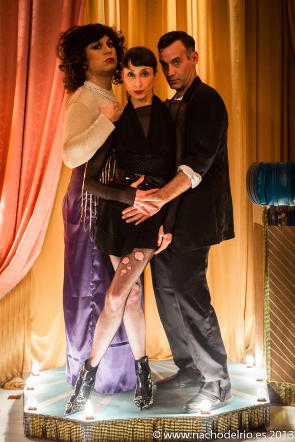 Vuelvo a #Elepé n <a href="/teatrolara/">Teatro Lara</a> enganchan personajes e historia @Unbeletrista <a href="/franarraez/">Fran Arráez</a> <a href="/mayordomoactriz/">carmen mayordomo</a> <a href="/ivanugaldes/">Iván Ugalde</a>