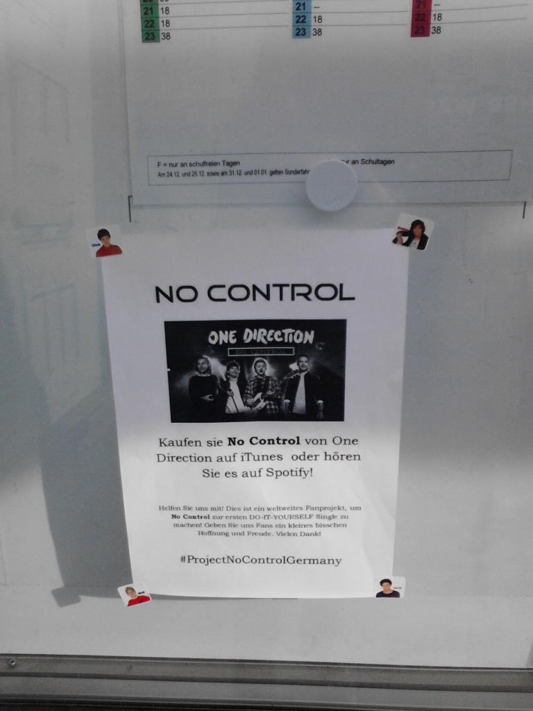 princessIarrie's tweet photo. @German1DTeam stopp in M'gladbach 👌 D'dorf sind wir fertig. Bin bis halb sieben noch hier :) #ProjectNoControlGermany http://t.co/21vXgZhSPN
