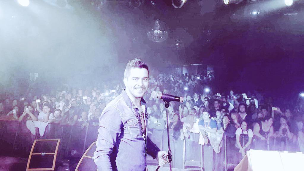 pablodavidortiz's tweet photo. Segunda noche en Hugo (San Juan) infinitas gracias por estas dos noches espectaculares. Los quiero mucho http://t.co/GrTN7Or4IN