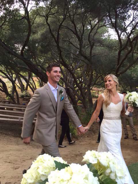 CaptSwanHook's tweet photo. (New Photos) Heather and Taylor at their wedding! HeMo looks really beautiful... http://t.co/F4TnpoYQwd