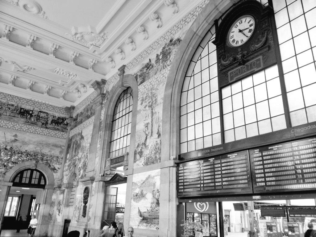 Oporto Train Station S. Bento...