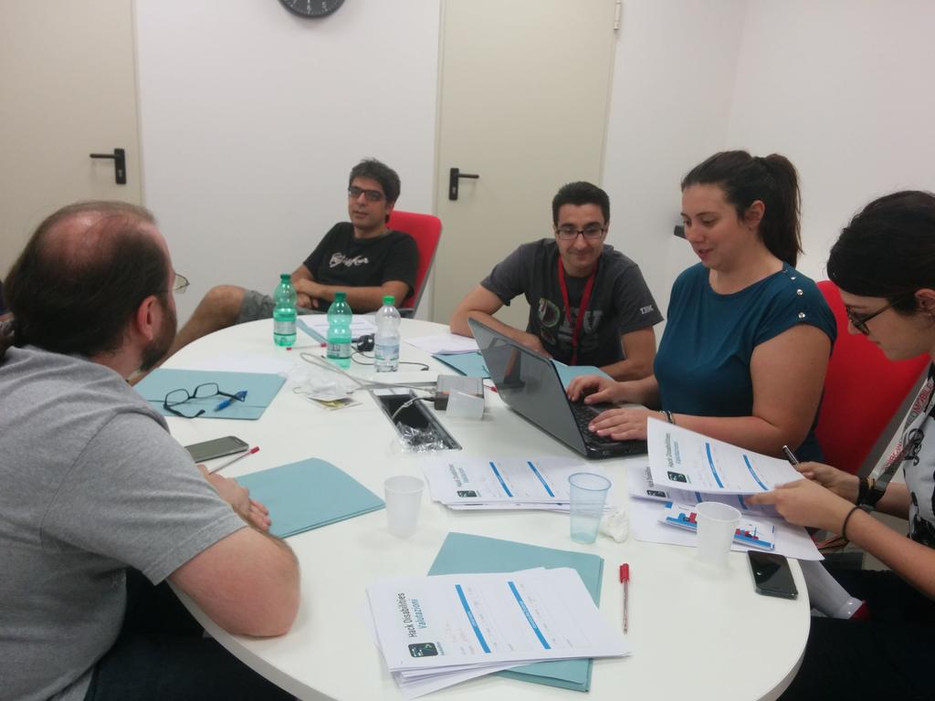 CodemotionIT's tweet image. I giudici giudichino... #hackdisabilities @Neomobile_Group @gjuljo @IBMEcoDevIt @UDOO_Board @arduino