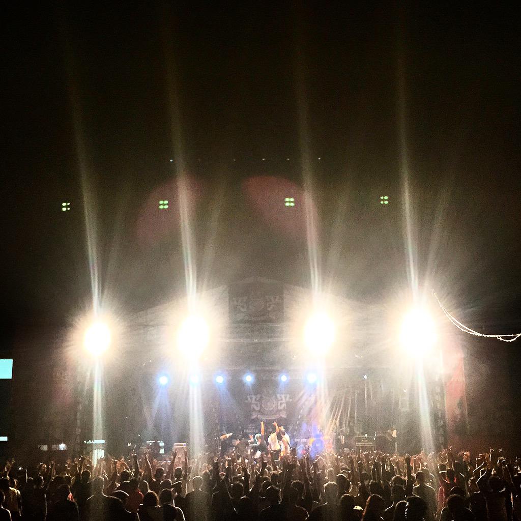 BALI KEREN!!! 

terimakasih <a href="/smfeunhi/">smfeunhi</a> @streetteambali @RRFBali  dan smw yg sdh dtg ke #ROARTOUR2015  Bali!