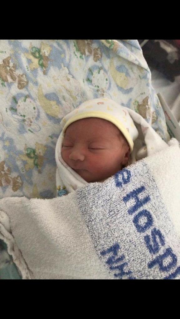 callum_scullion's tweet photo. Little Tilly Jo, can't wait to go and see her ❤️ http://t.co/lL3qxx9iwE