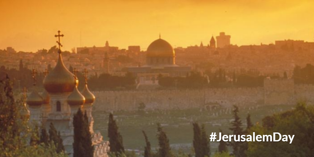 IsraelMFA's tweet photo. Since King David's time, except for 1948-1967,there's always been a Jewish presence in the ancient city of #Jerusalem http://t.co/i6kHbbtepp