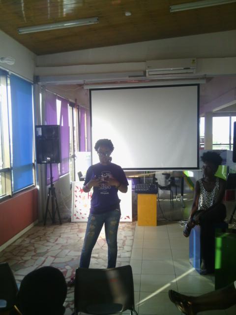 benadadevoh's tweet image. @OyooQuartey talking about #blogcamp15