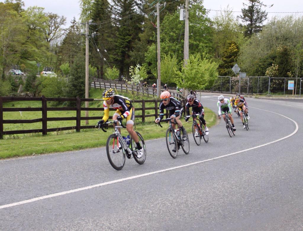Shivers66's tweet photo. Coming through Kiltegan Village. #anpostras http://t.co/jXZyISXT4o