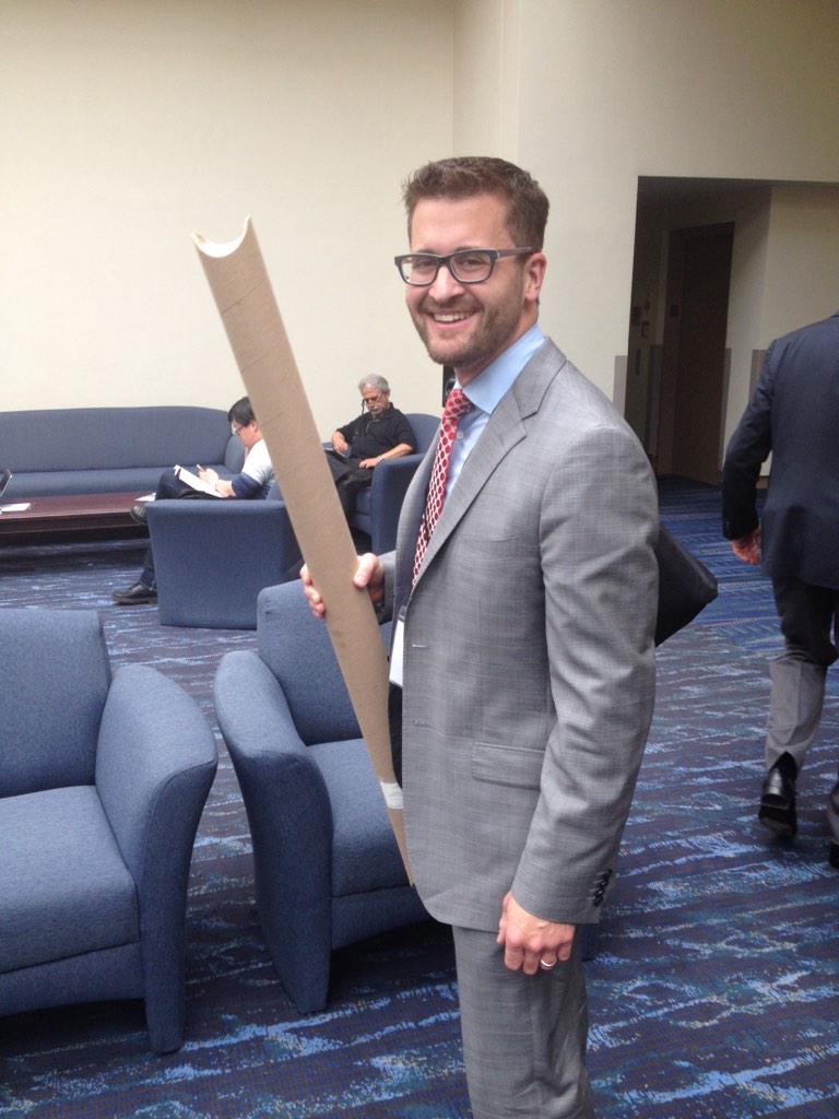 #AUA15 CHOP makes their rising stars carry their own poster, where's <a href="/Justin_Ziemba/">Justin Ziemba</a> to carry for u Dr Tasian