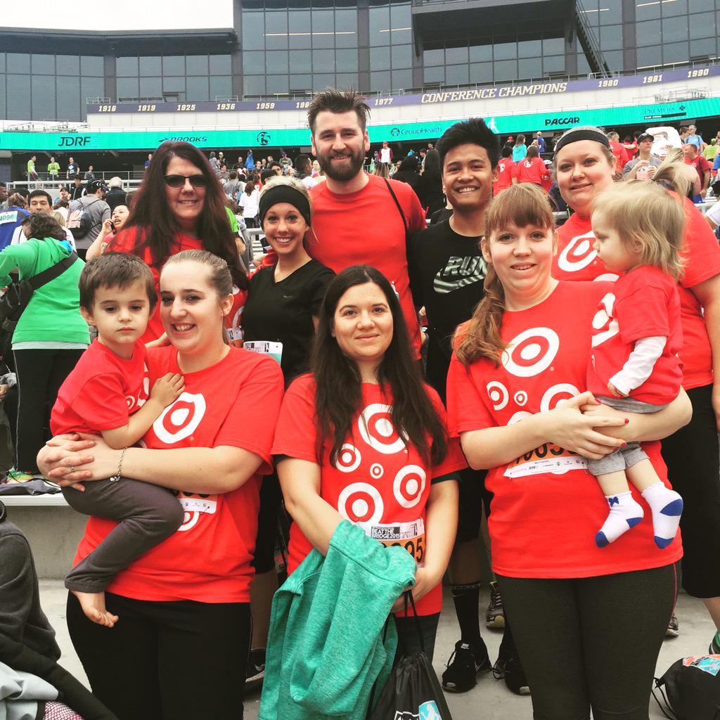 The Moving Targets killin it at #BeatTheBridge #targetfam #wellness 🎯❤️ <a href="/john_w_monty/">John Montgomery</a> <a href="/MindyReher/">Mindy Reher</a> @KlementNicole