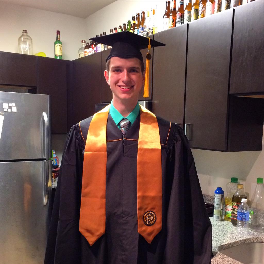 stemplin's tweet image. SO excited for @ertemplin 🎓 #purduewedidit