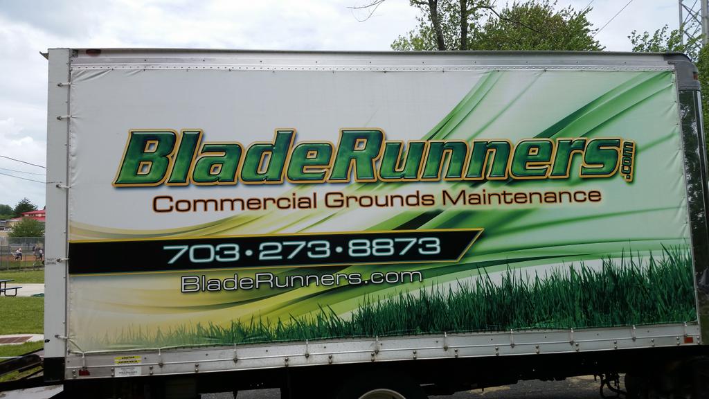 ViennaTheatre's tweet photo. Thank you Weedman and BladeRunners for supporting VTC's clean up day! http://t.co/qvlcOxdzUP