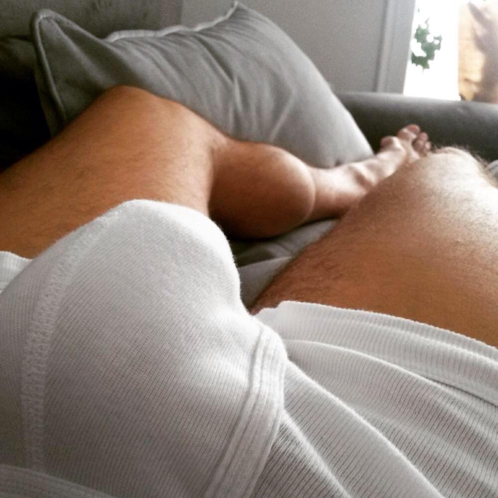 malefeetsp's tweet photo. Me pones burraco @BelGris http://t.co/SVd9CMLmC1